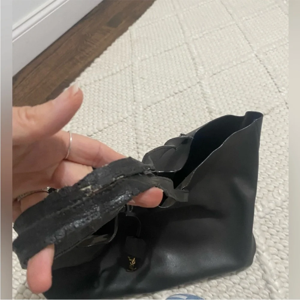 Saint Laurent Grey Leather Tote Bag - Picture 4 of 8